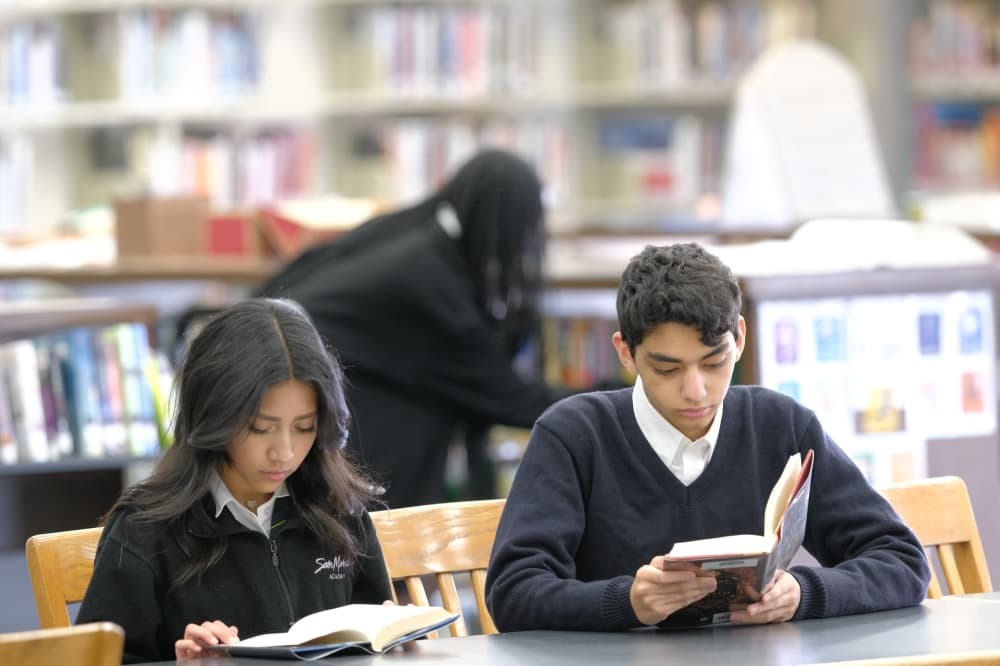 San Marcos Academy students in Library