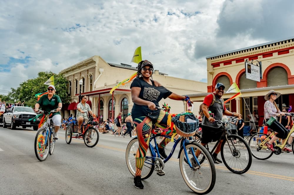 Bastrop Main Street Program revitalizes downtown with ‘Eat, Play, Sip and Shop’ motto