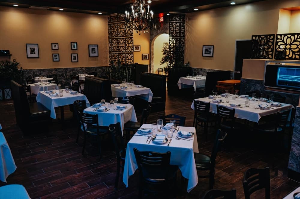 Palinuro Italian Cuisine relocates to larger suite in Katy