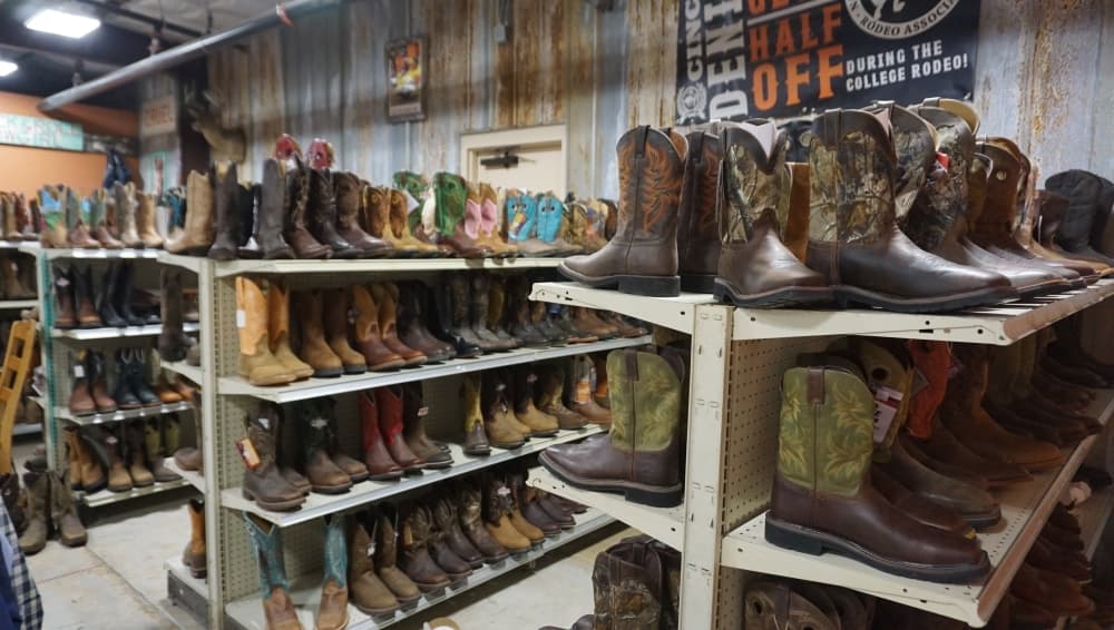 Cartwright's Western Wear  relocates in Conroe