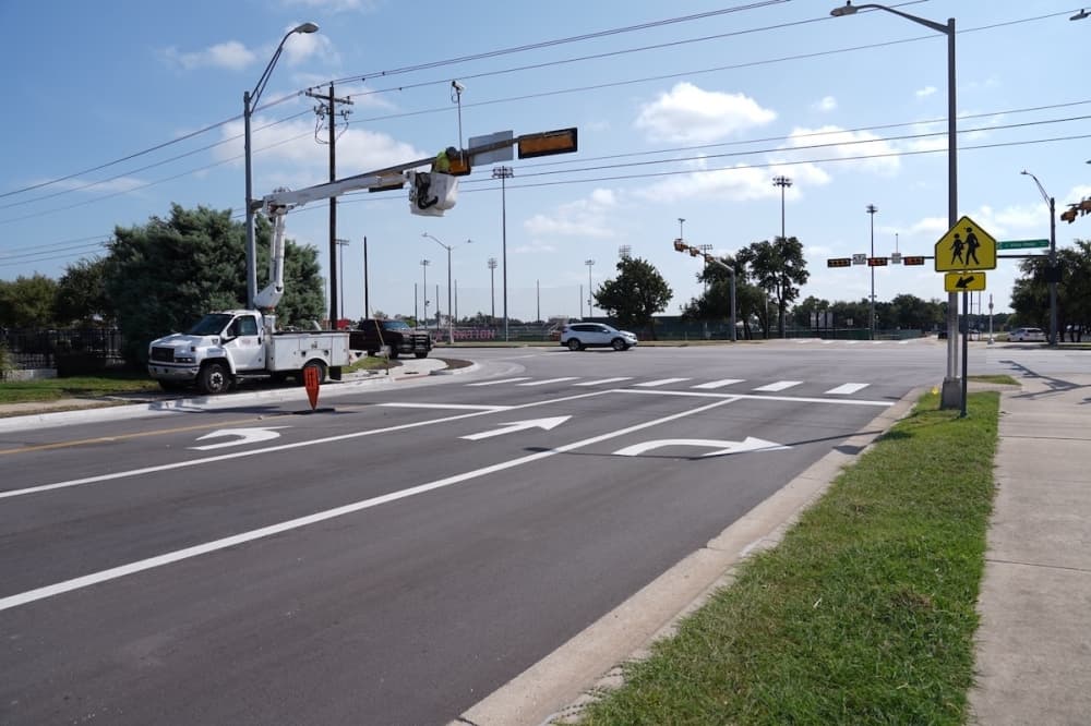 2 traffic lights now operational near schools in Cedar Park