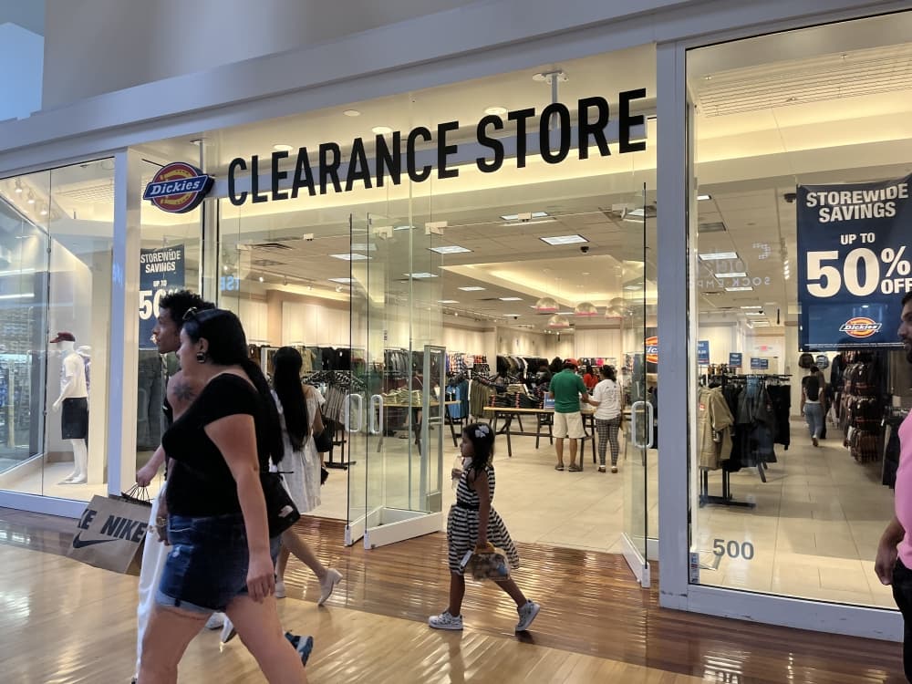 Dickies clearance store opens in Grapevine