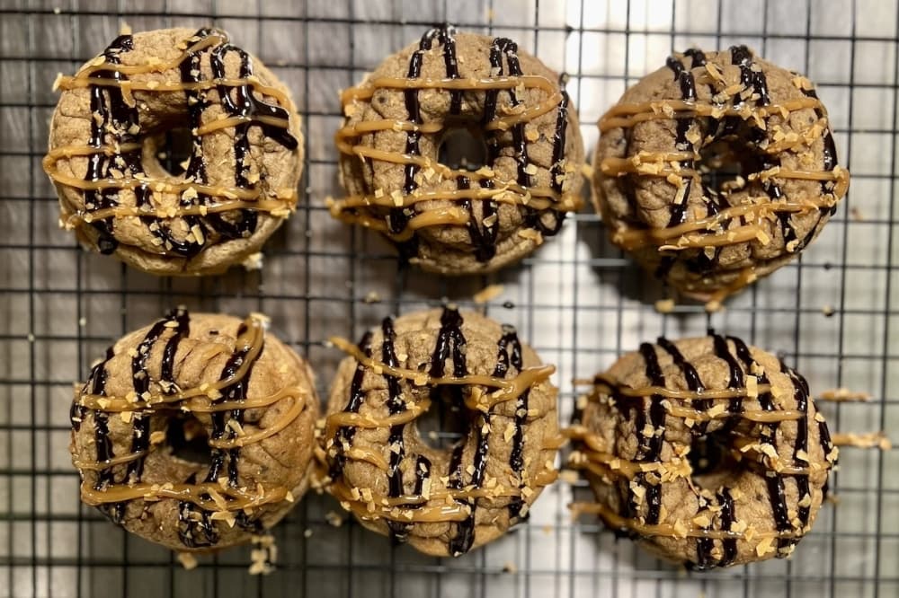 Photo shows doughnuts 