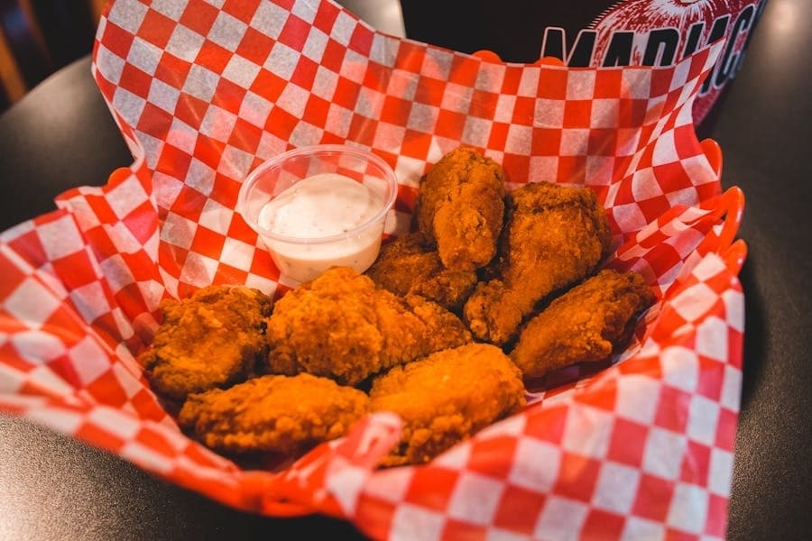 Halal hot chicken restaurant opens in Friendswood