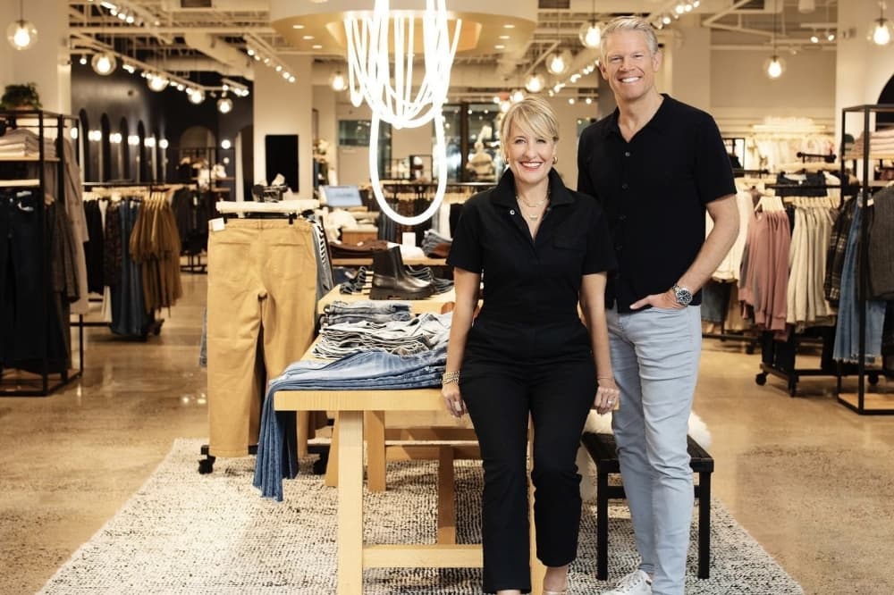 Contemporary women's fashion store Evereve added to River Oaks Shopping Center