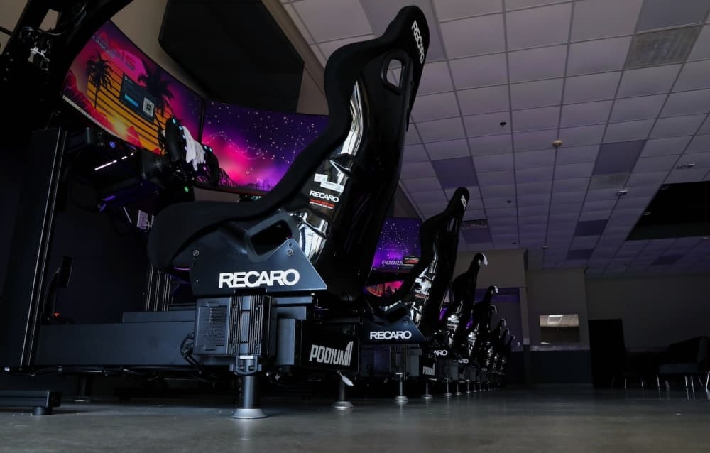 Oasis Sim Racing offers virtual racing in New Braunfels
