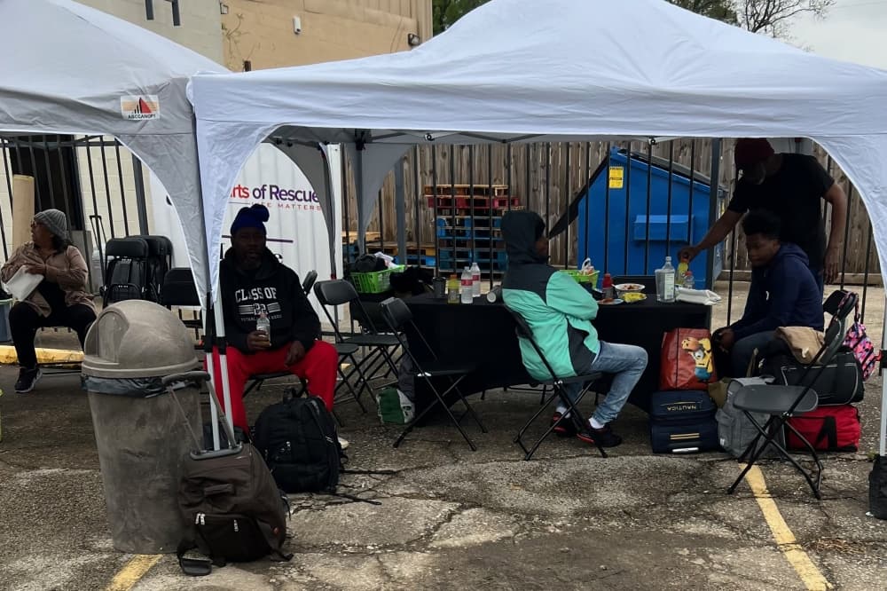 Hearts of Rescue hosts shower events for Spring-area people without housing