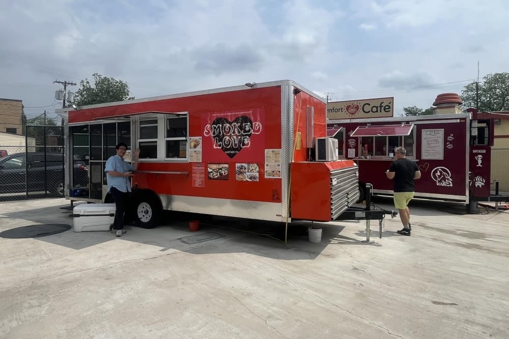 Bastrop's Smoked Love reopens Aug. 31 with new staff, menu
