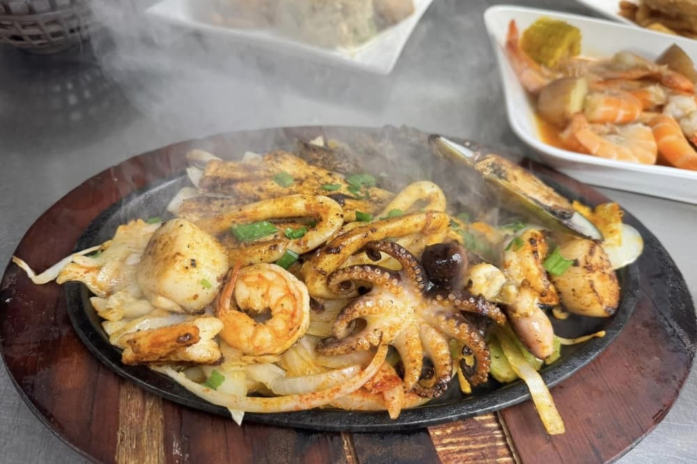 Ostioneria Michoacan now serving seafood, Mexican cuisine in Porter