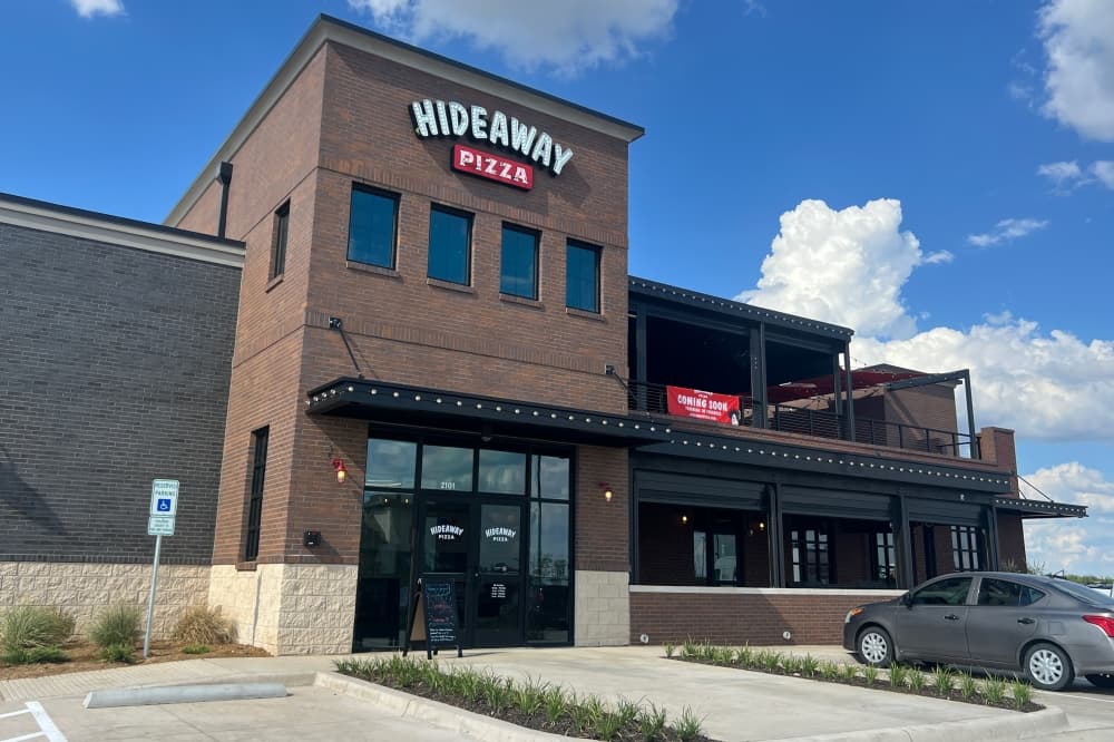 hideaway pizza exterior