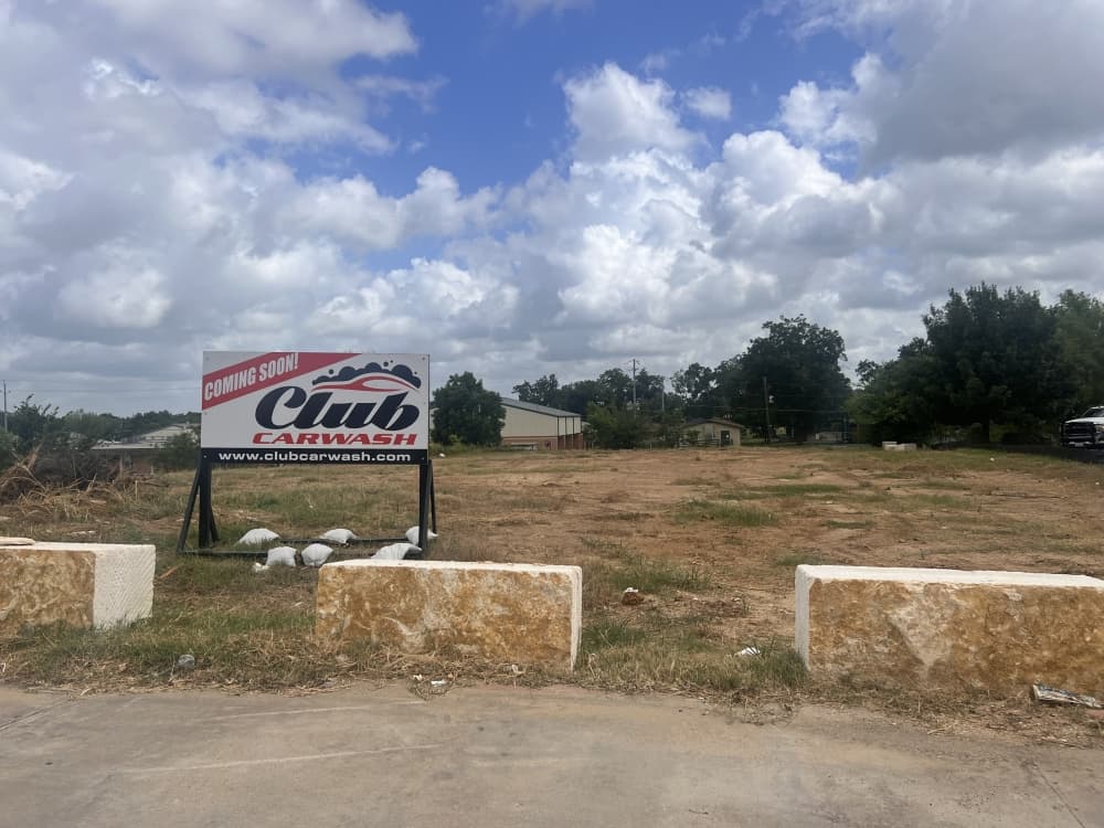 Bastrop Club Car Wash