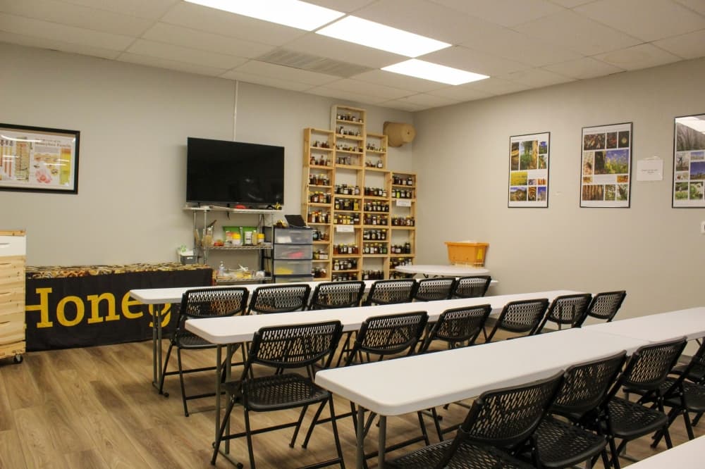 An image of the inside of the shop's classroom. 