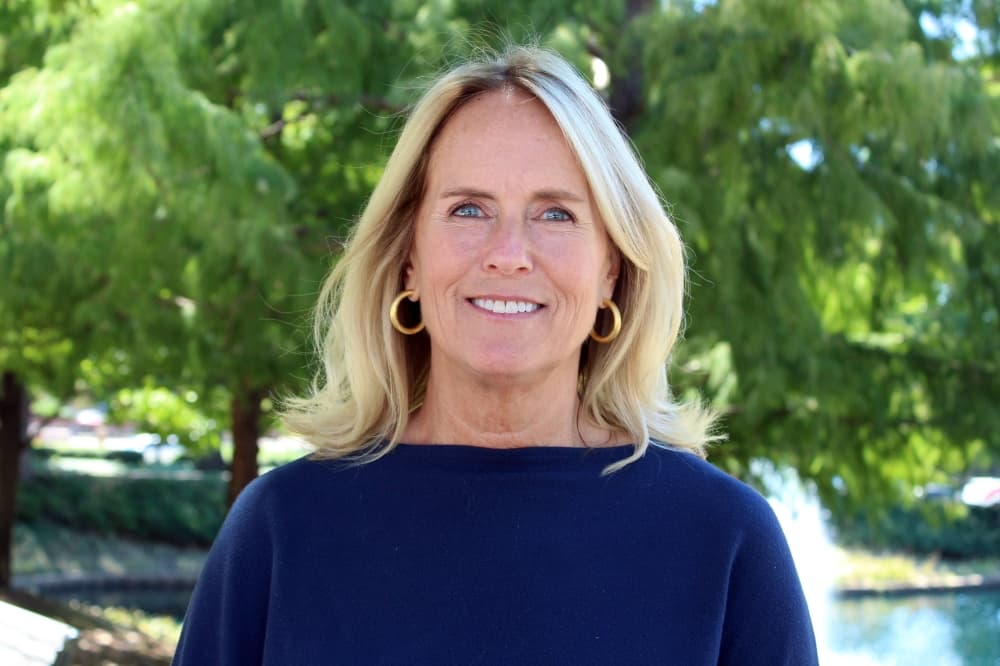 Southlake resident takes a seat when she sees a need
