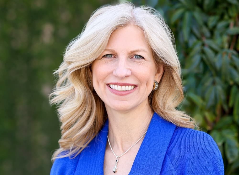 Suzanne Weatherall is passionate growing a community around Amazing Place and its services. 