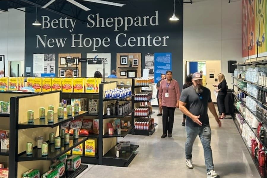 6 Stones opens the Betty Sheppard New Hope Center in Euless
