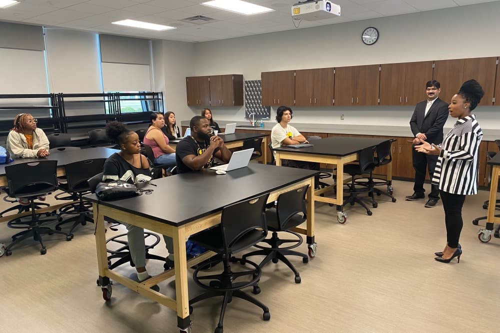 HCC-Katy launches Agricultural Sciences Academy to encourage urban farming