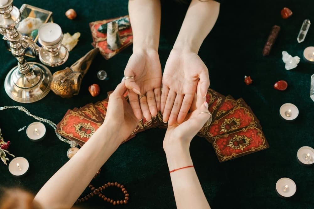 Grapevine Psychic offers readings, crystal purchases in Grapevine