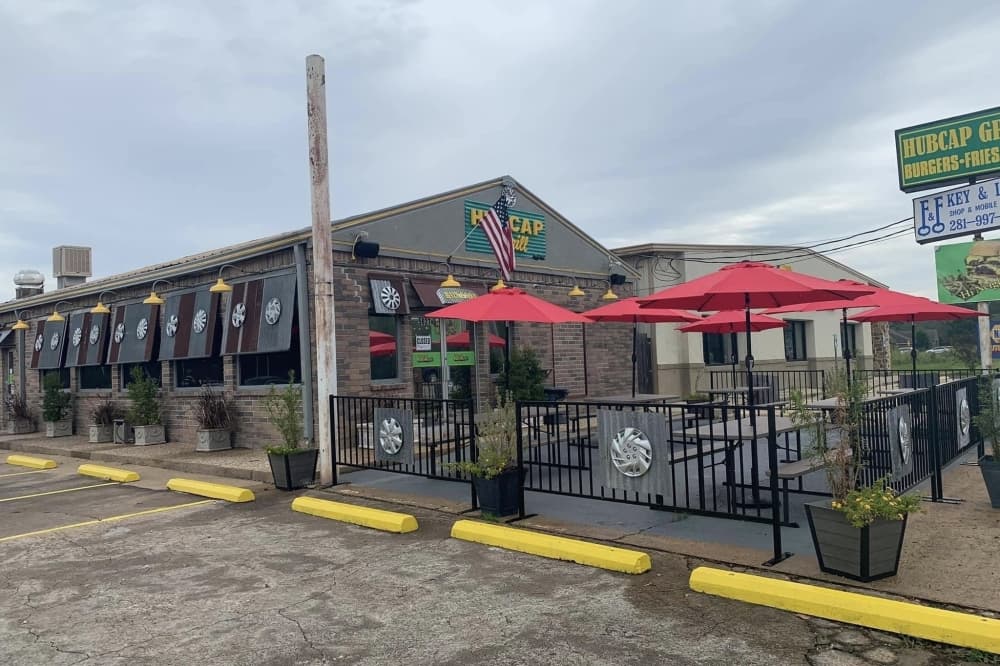 Hubcap Grill closing in Pearland