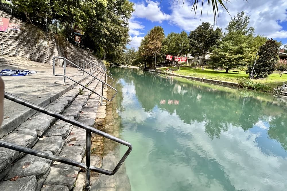New Braunfels approves construction contract for Comal River last public exit