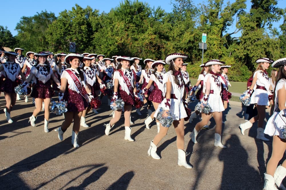 GALLERY: Wildcats parade through Plano