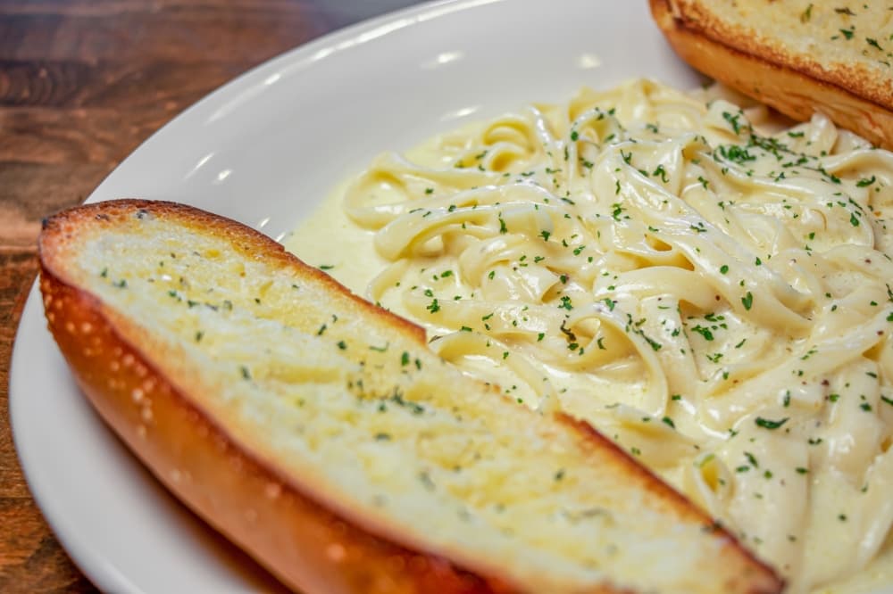 Fettuccine Alfredo