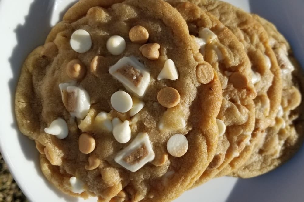 La'Dough Sweets now serving cookies in Spring