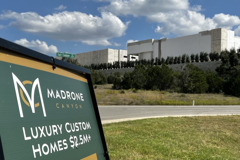 Eppright Homes joins Bee Cave in fight against distribution center