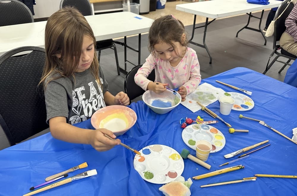Free painting parties set to fight hunger in Bastrop County