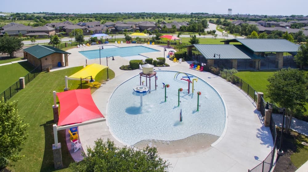 The Sunbright Activity Center allows residents to stay cool and have fun in the sun. 