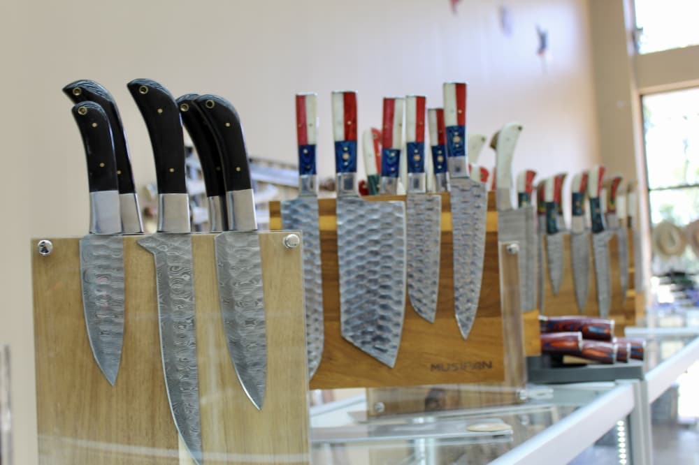 Texan Knives offers independently manufactured, handmade knives in Kingwood