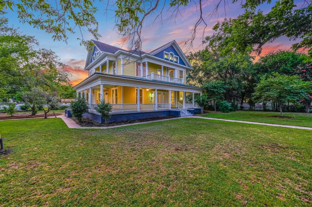 Bastrop historic downtown open-house tour set for Oct. 12