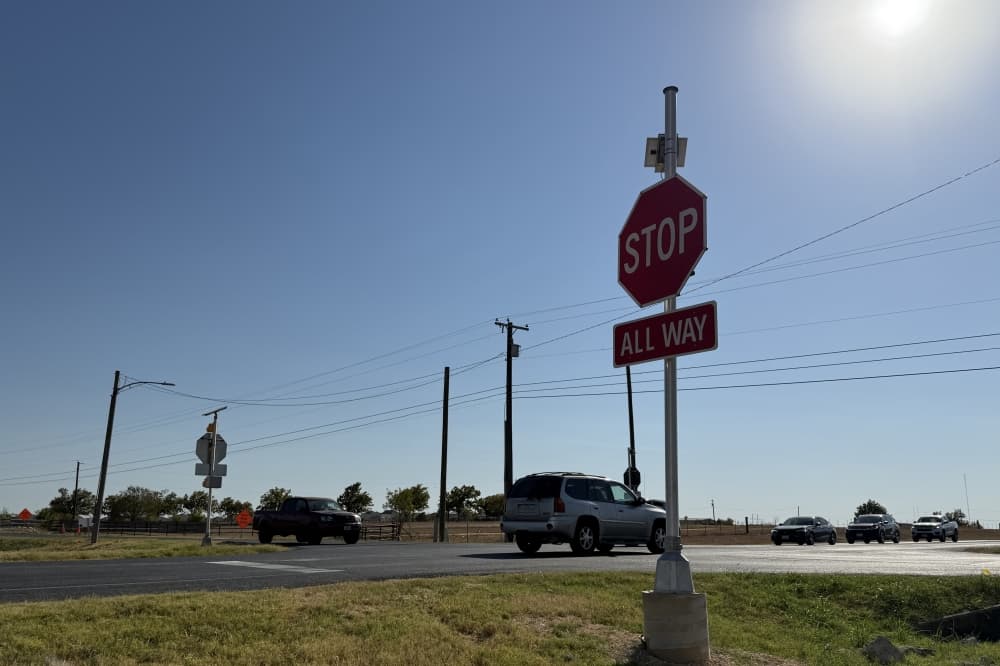 Stop sign installed at Georgetown's Rockride Lane, Sam Houston Avenue intersection