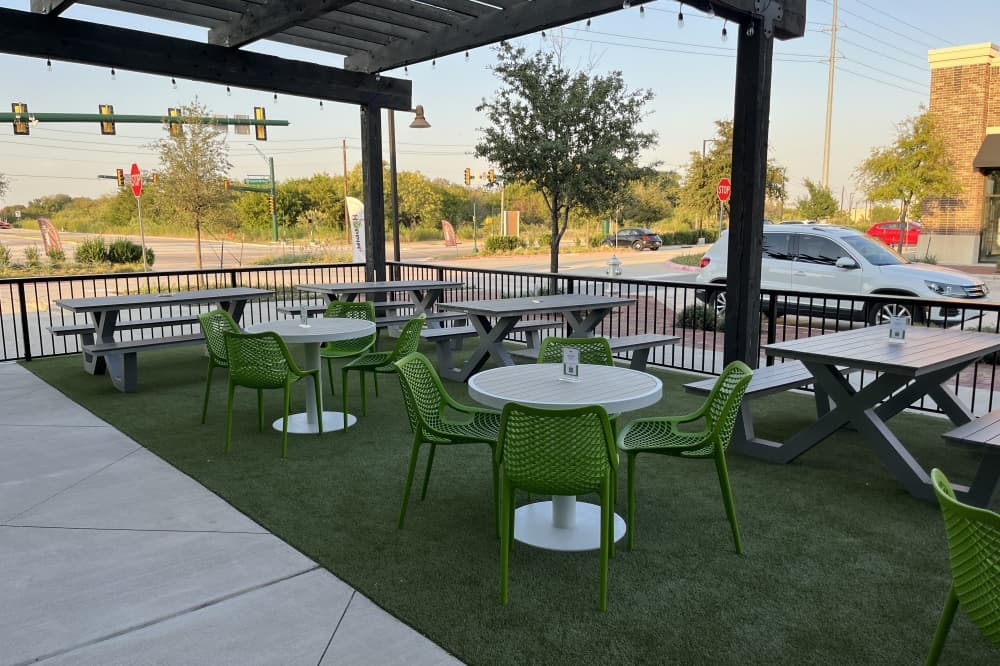 Hoppin' patio