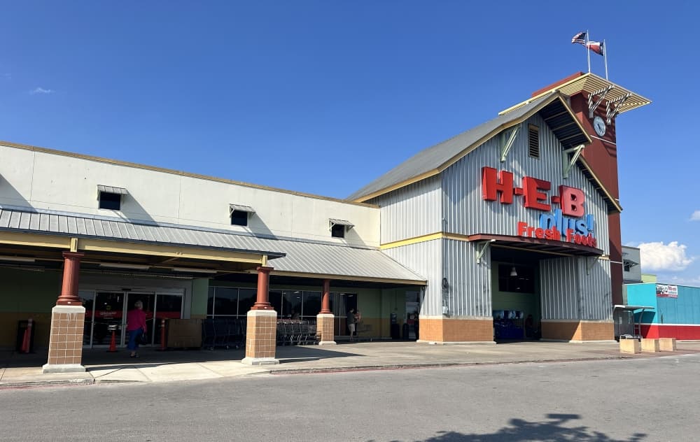 6 trending Austin stories: H-E-B launches tap-to-pay; Texas Hill Country wine region growth; bond project updates