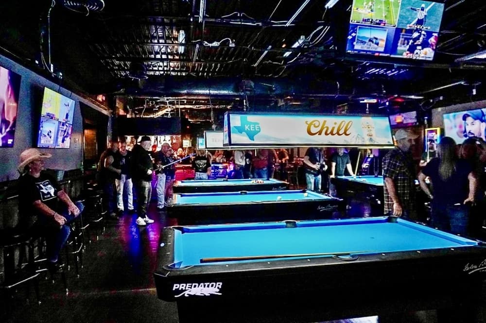 4 businesses now open in Lewisville, Coppell