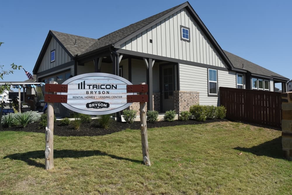Built-to-rent residential community Tricon Bryson now open in Leander