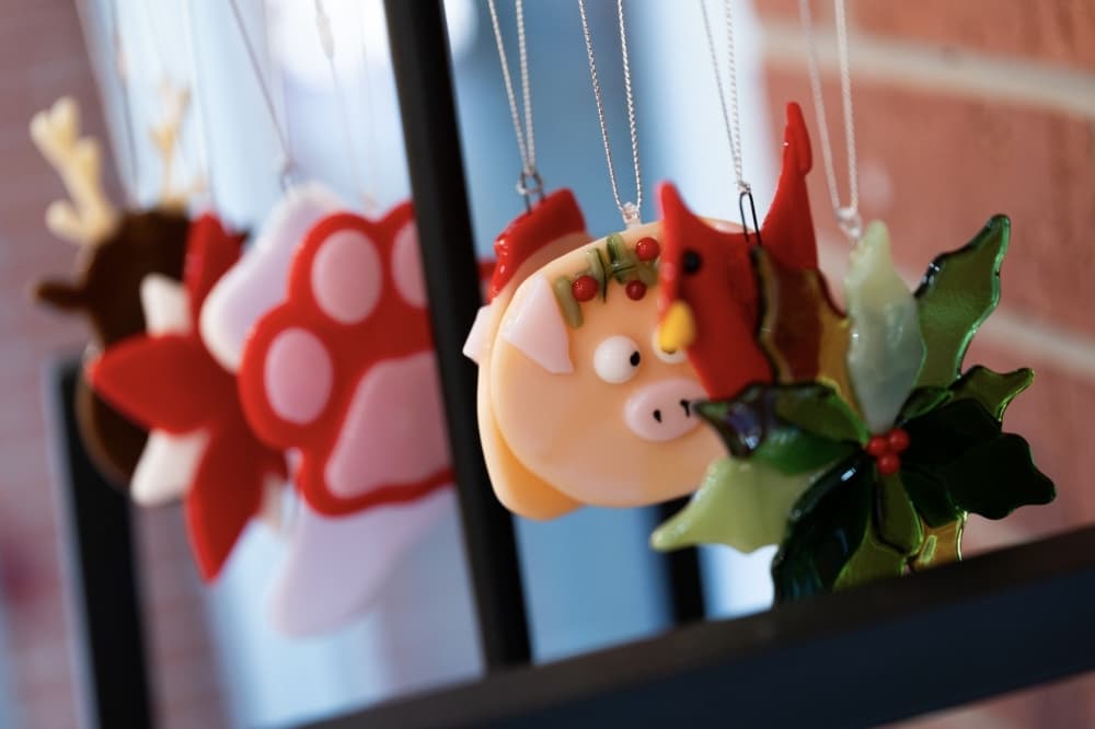 glass ornaments 