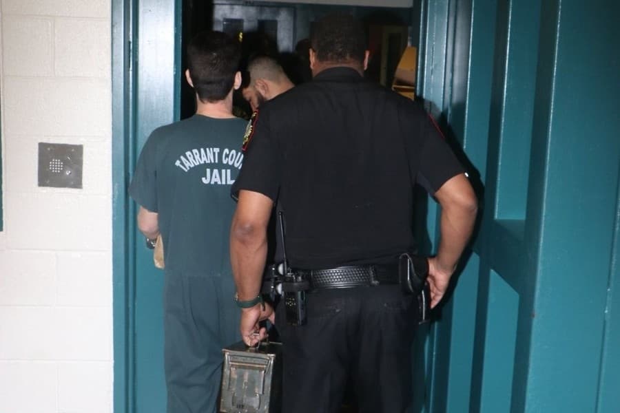 Texas House rejects proposals to deny bail for certain migrants, repeat offenders