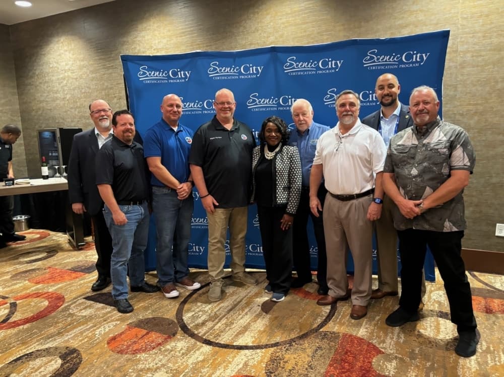 Live Oak presented with Scenic City - Silver Certification