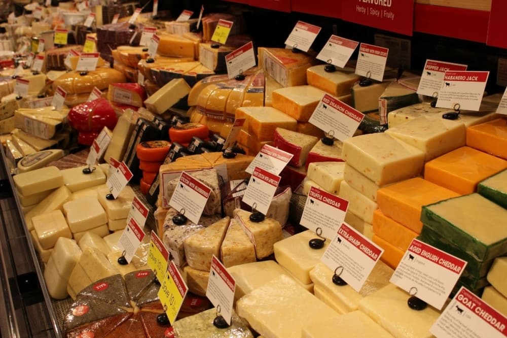 Kroger Heights renovations include an upgraded Murray’s Cheese experience. (Asia Armour/Community Impact)