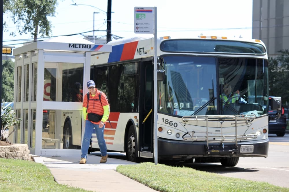 METRO offers free rides to polling centers through Nov. 5