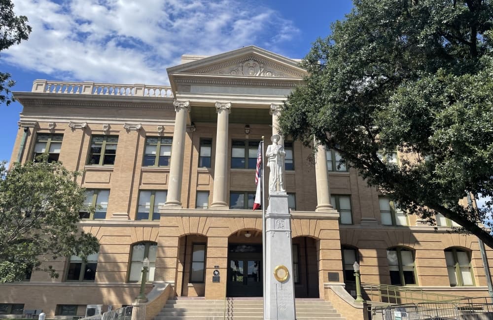 WilCo commissioners disagree on proposed district attorney office salary increases