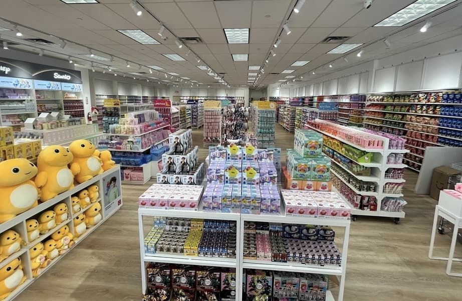 Japanese retailer Miniso opens in Pearland Town Center