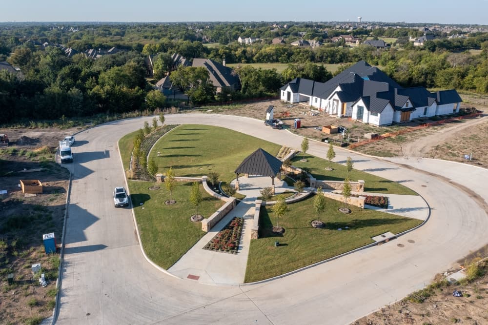 Large homesites up to 1-acre in Mustang Lakes offer luxury living in Celina