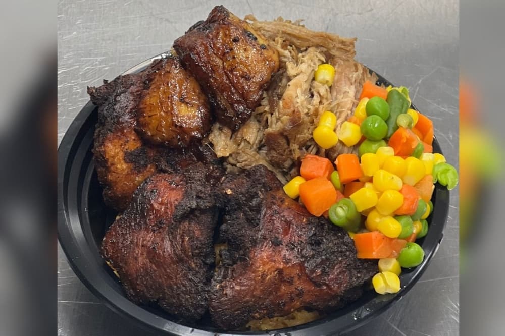 Vicky's Island Hop makes Caribbean food to-go in Missouri City