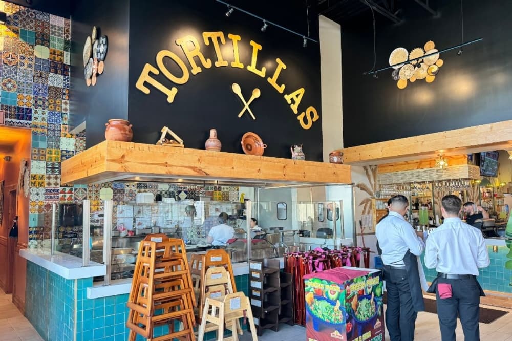 The restaurant serves fajitas, ceviches, grilled platters, tacos and more. (Nichaela Shaheen/Community Impact)