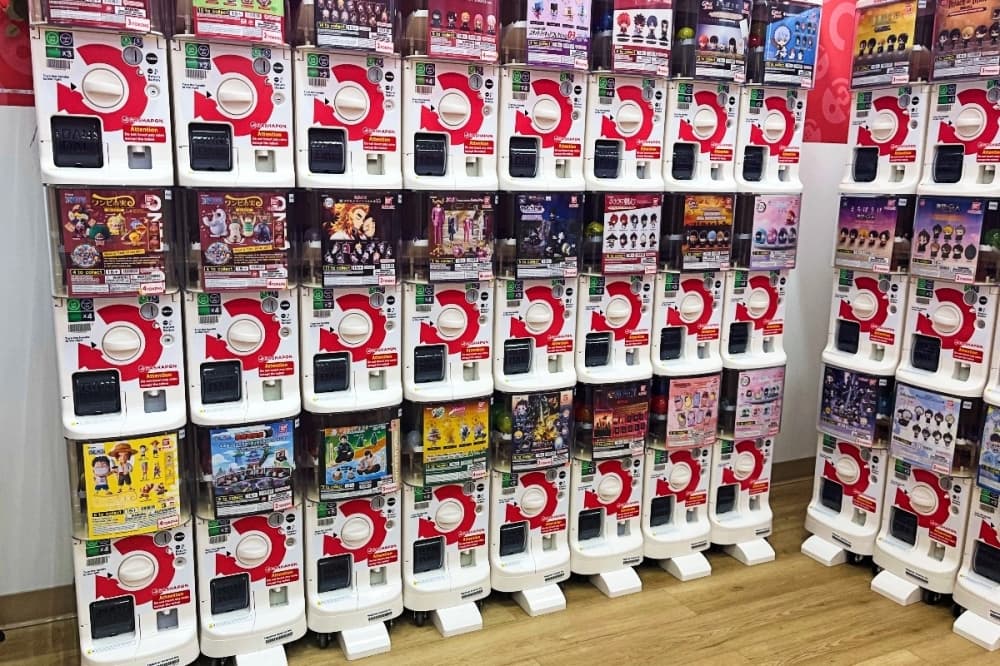 Gashapon brings Japanese vending machine store to Grapevine