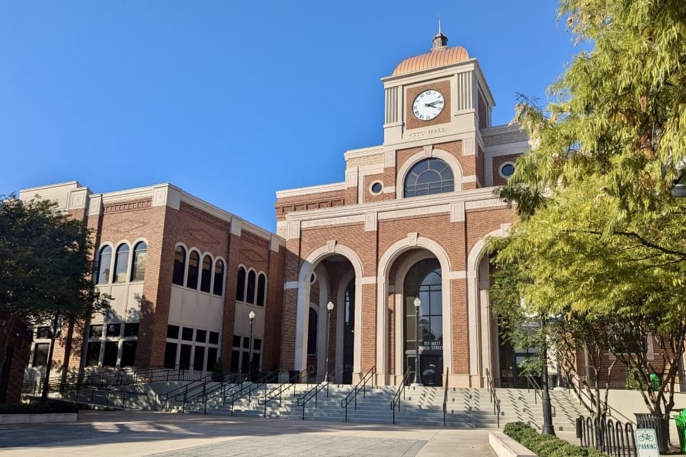 Lewisville council discusses short-term rental regulations during retreat