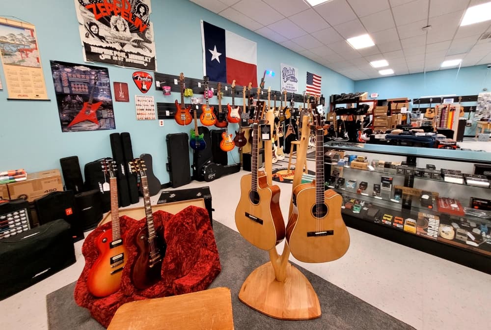 Bastrop's Blake's Music Shop to host open house Nov. 8