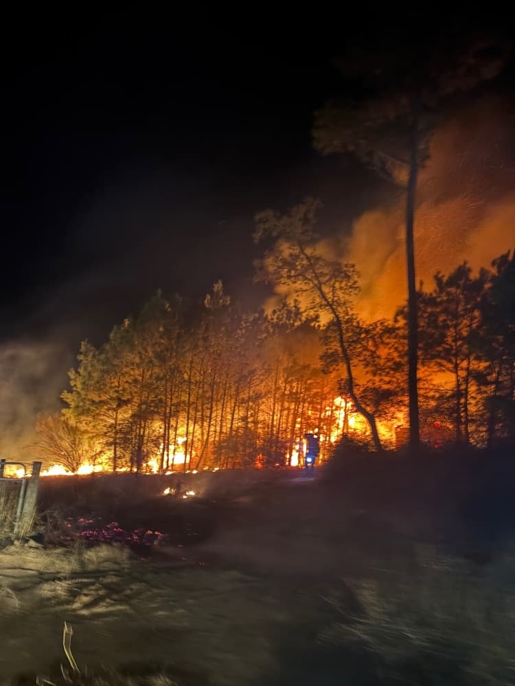 The wildfire began in the early afternoon near the 100 block of Hudson Road on Nov. 3. (Courtesy Nicholas Teague/Bastrop-Travis Counties Emergency Services District No. 1)